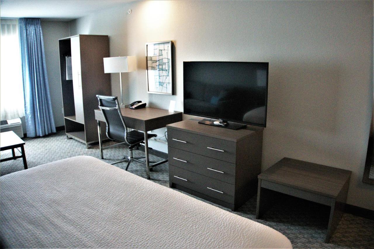 Brookstone Inn & Suites Fort Dodge Ngoại thất bức ảnh