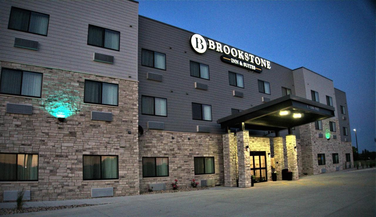 Brookstone Inn & Suites Fort Dodge Ngoại thất bức ảnh